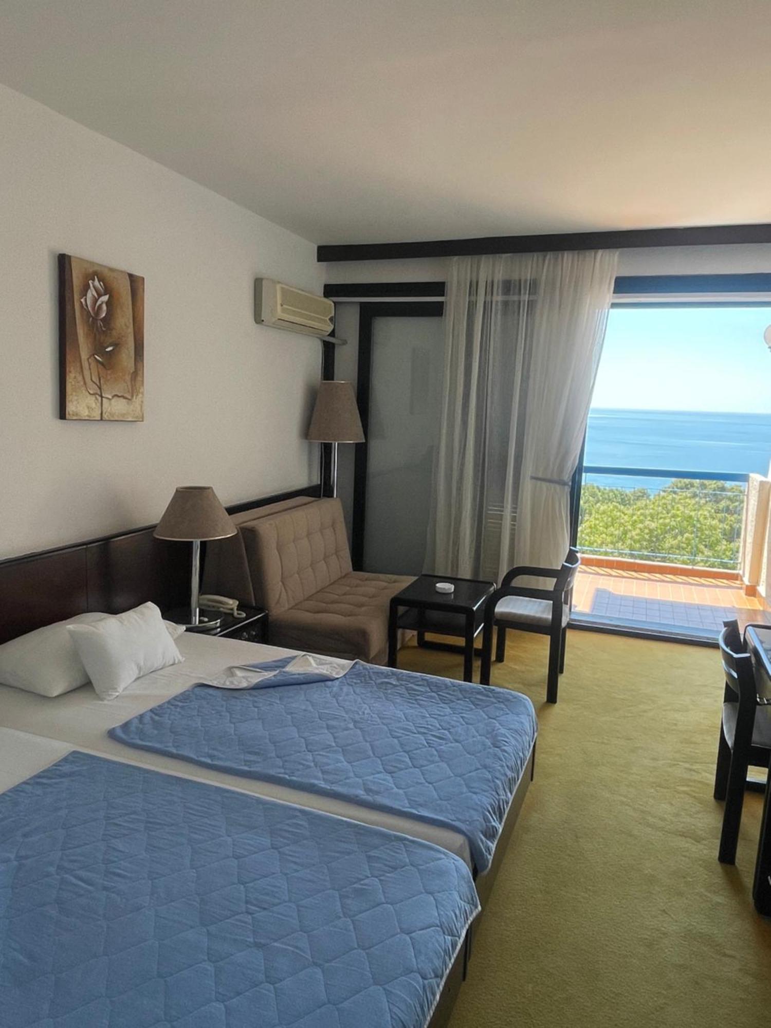 Corpus A - Hotel Albatros Улцинь Экстерьер фото